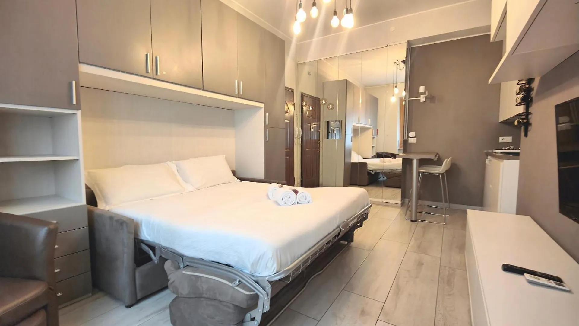 Zuretti Cozy Apartment Milan 0*,  Italy
